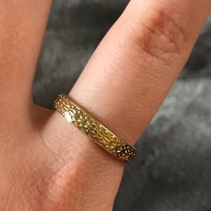 Gold ring